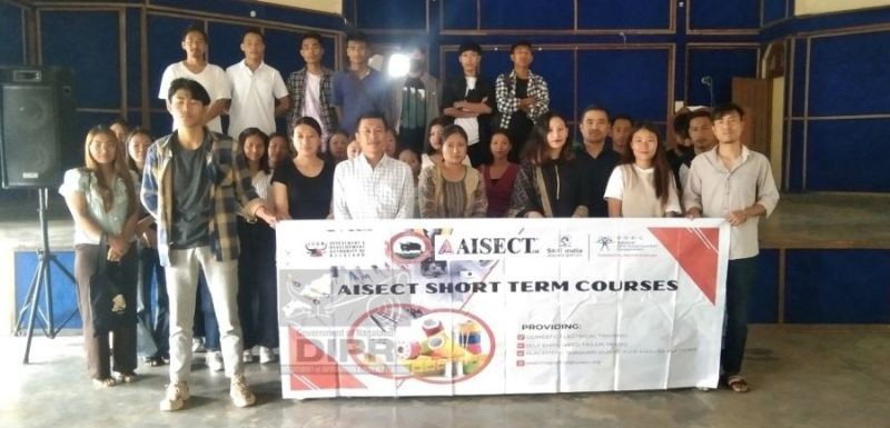 Extra Assistant Commissioner (P), Küdazo Swüro along with trainees of the one month training program on ‘Domestic Electrical and Tailoring’ on October 4. (DIPR Photo)